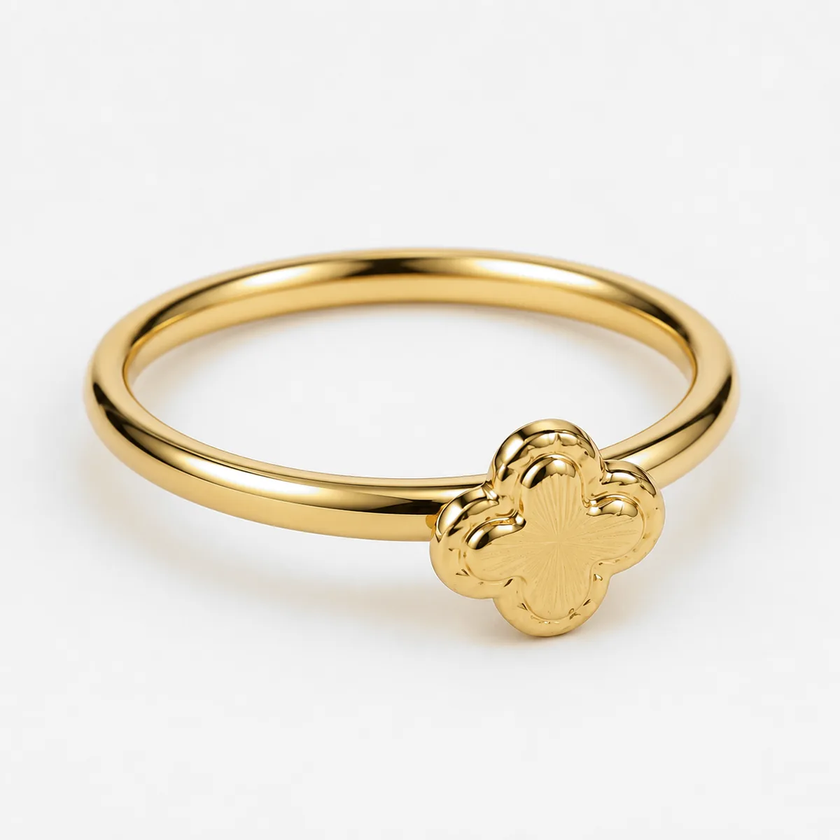 Clover Ring in 18K gold