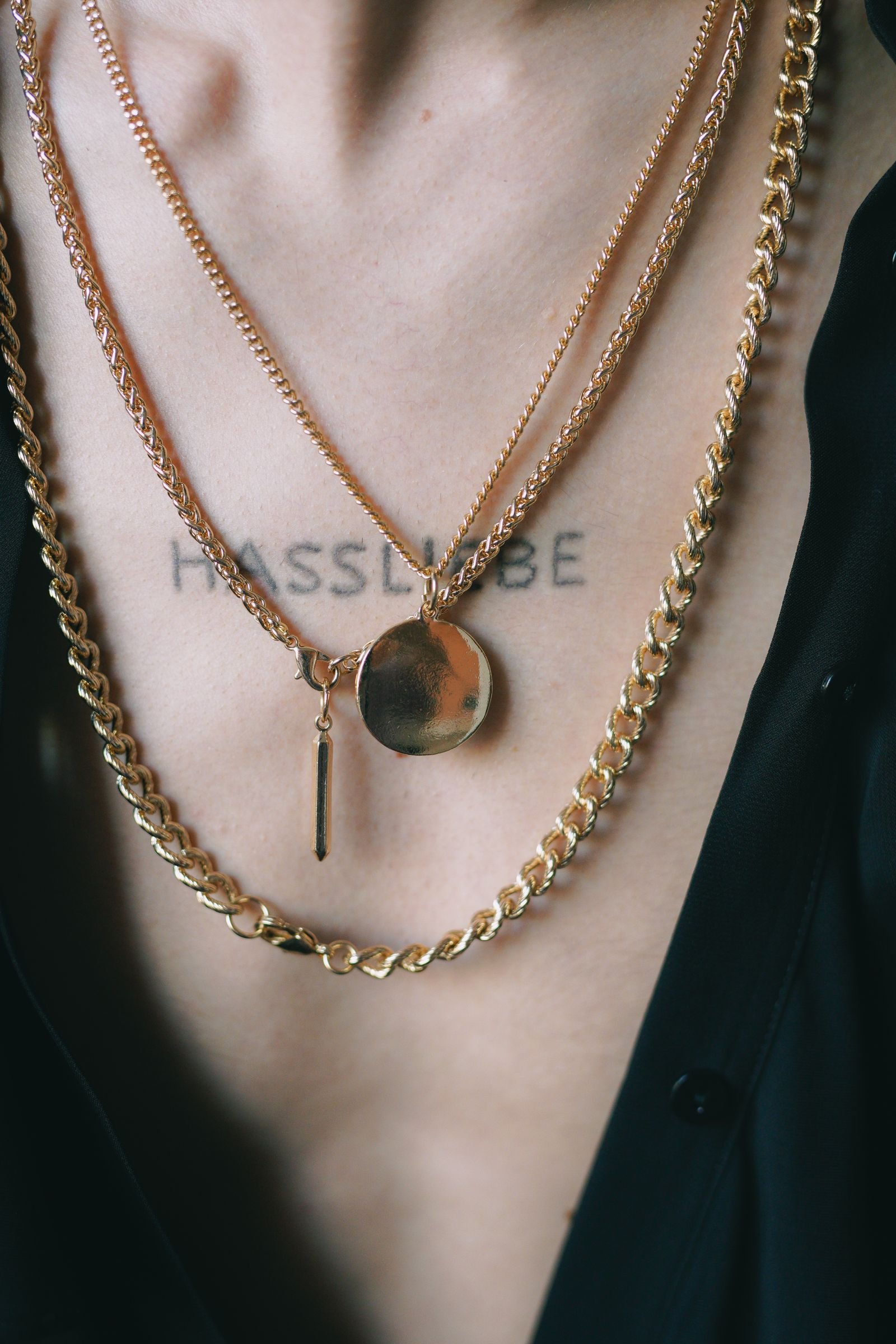 Cómo Elegir el Dije Perfecto para tu Collar de Oro 18K